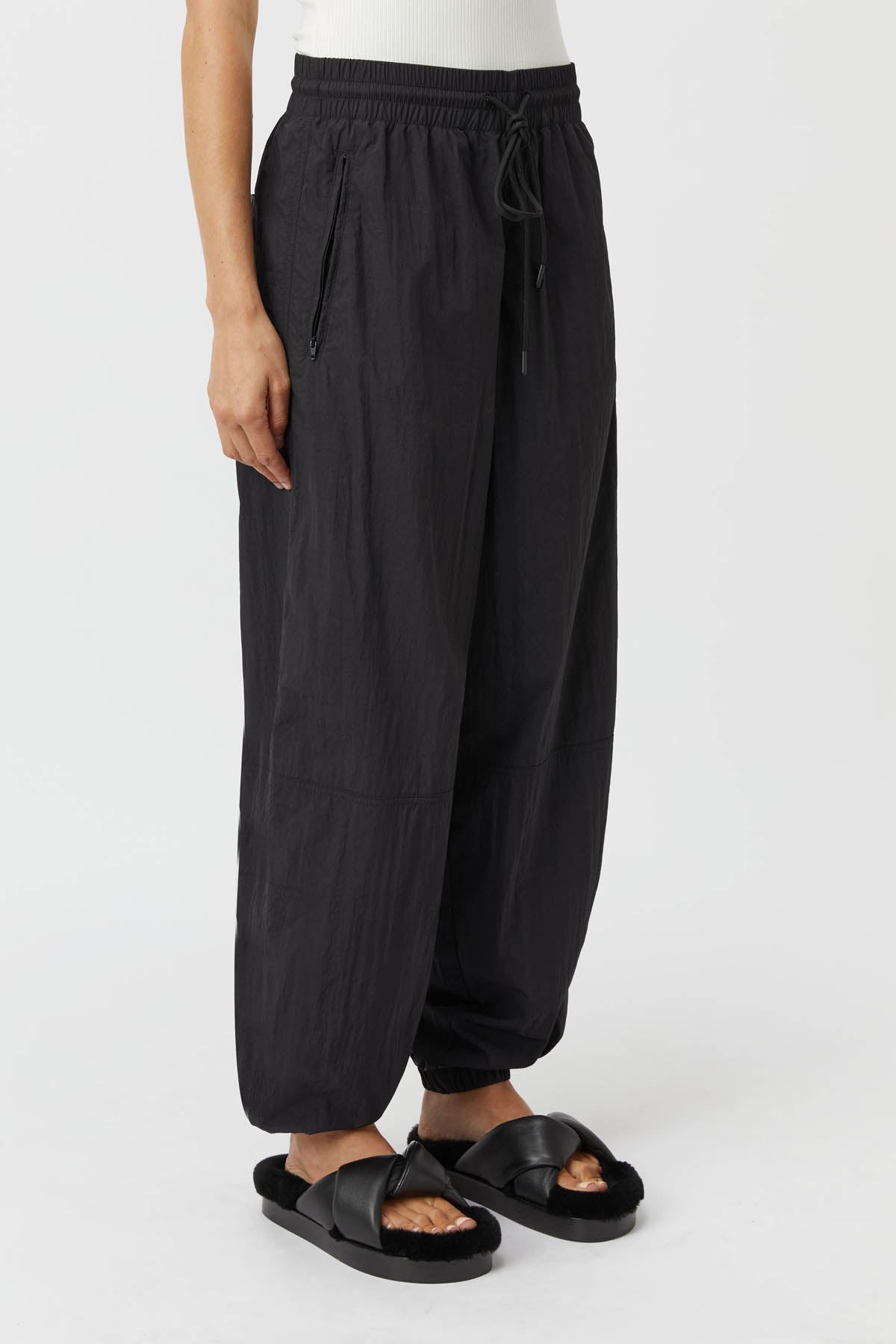 60_N2CMP4729_ZILLIONNYLONPANT_BLACK__0702 60_N2CMP4729_ZILLIONNYLONPANT_BLACK__0702