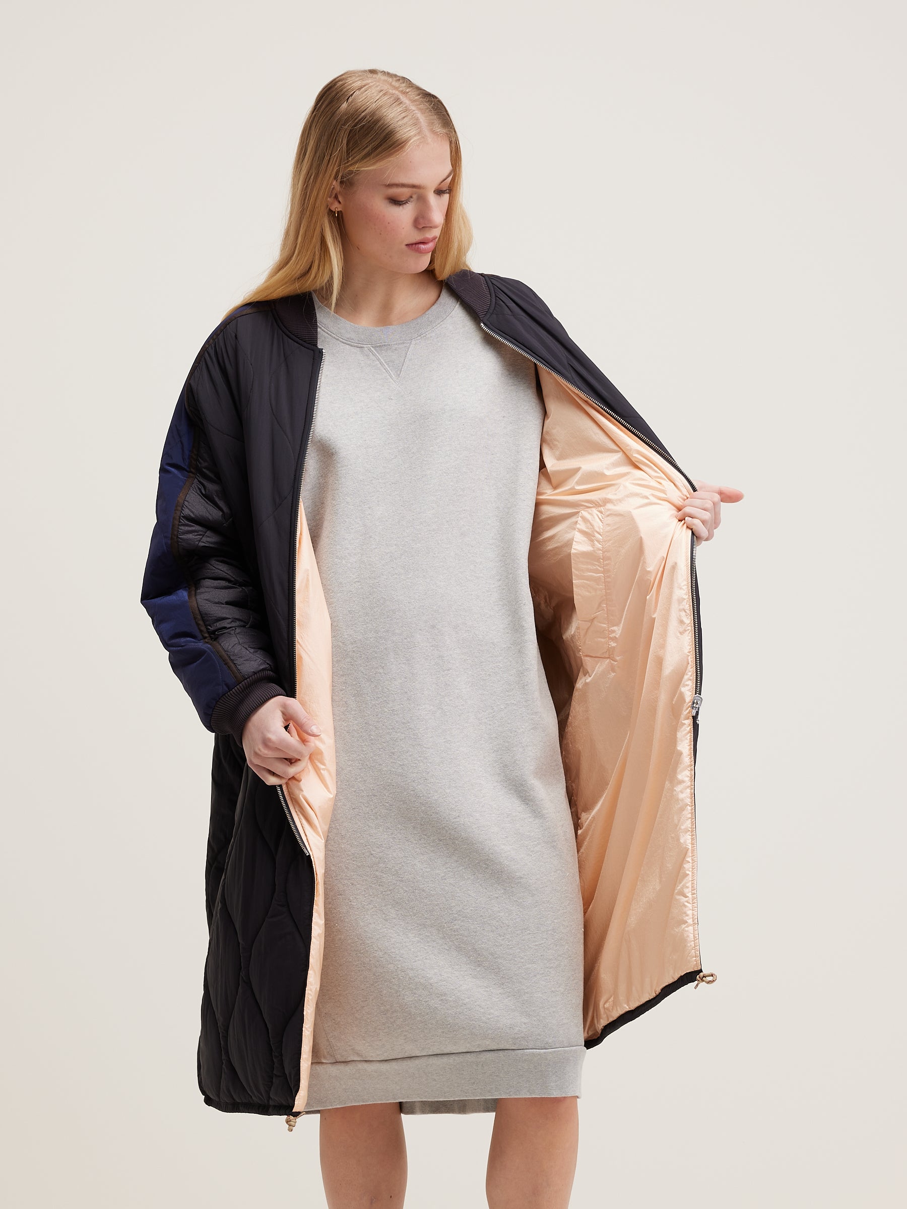 BW242506P1571-916_1212113 BW242506P1571-916_1212113