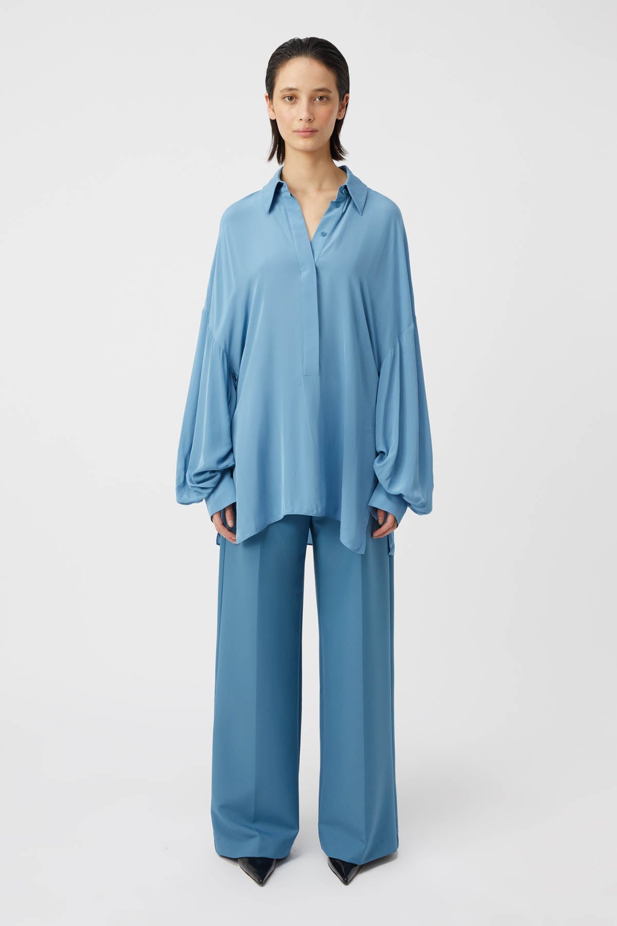 C_M-CAMILLA-AND-MARC-Rochefort-mid-rise-Pant-Allure-Blue-1_1ec62619-7ffc-4b25-8f1f-b8aeec885638 C_M-CAMILLA-AND-MARC-Rochefort-mid-rise-Pant-Allure-Blue-1_1ec62619-7ffc-4b25-8f1f-b8aeec885638